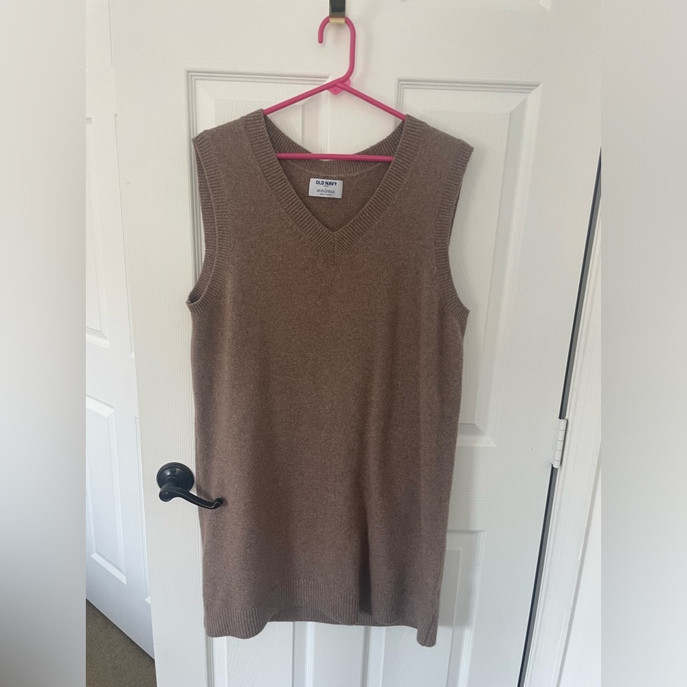 Old Navy Tan Knit Vest